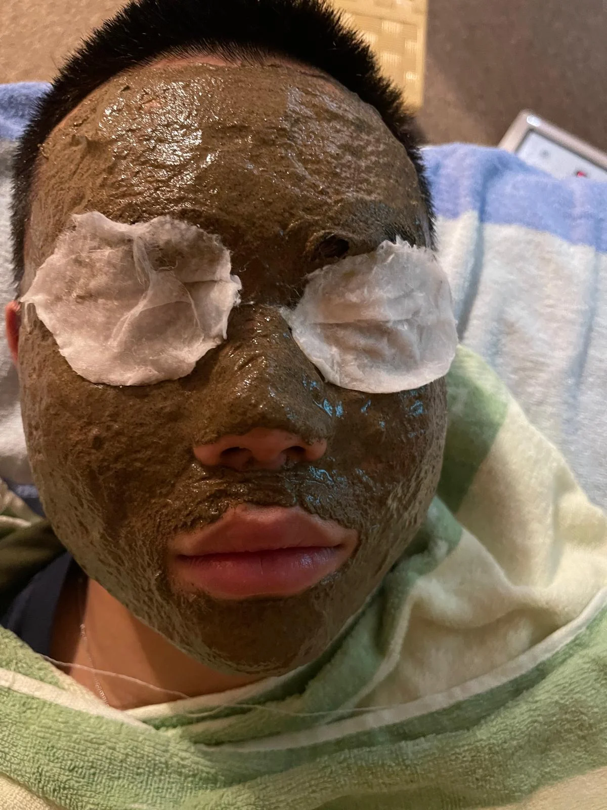 A fresh herbal mask applied during a facial